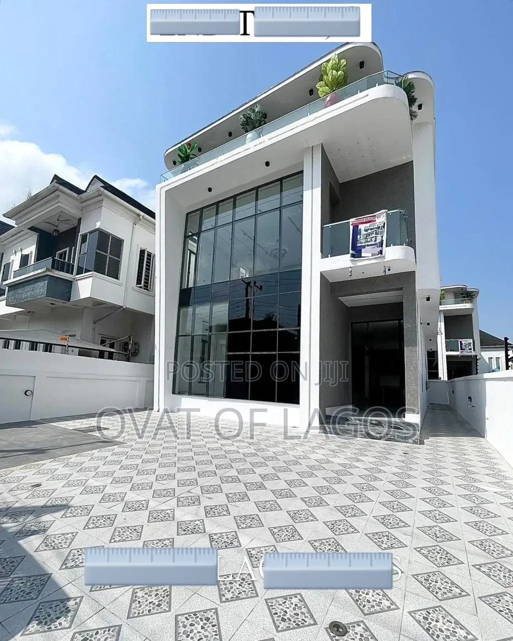 5bdrm Duplex in Chevron Tollgate for sale in Chevron