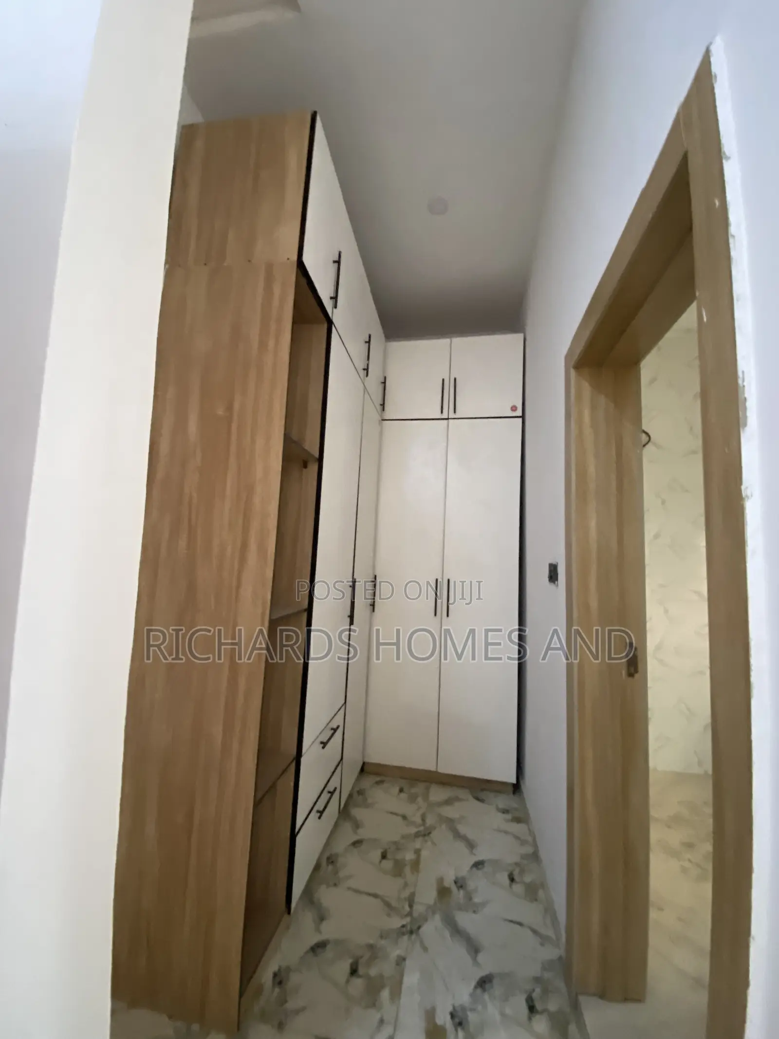 4bdrm Duplex in Ajiwe for rent in Ajiwe