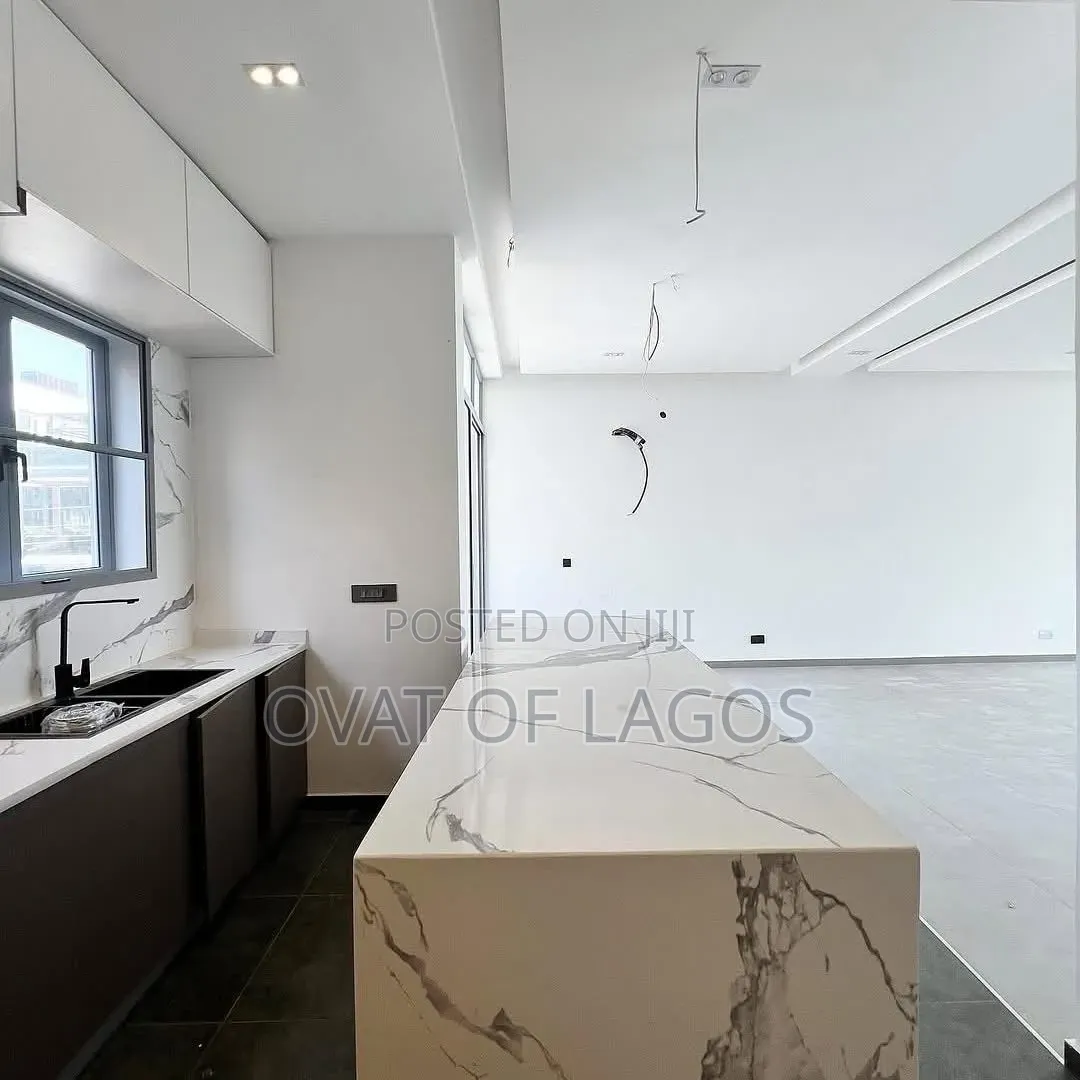 3bdrm Duplex in Lekki Phase 1 for sale in Lekki Phase 1