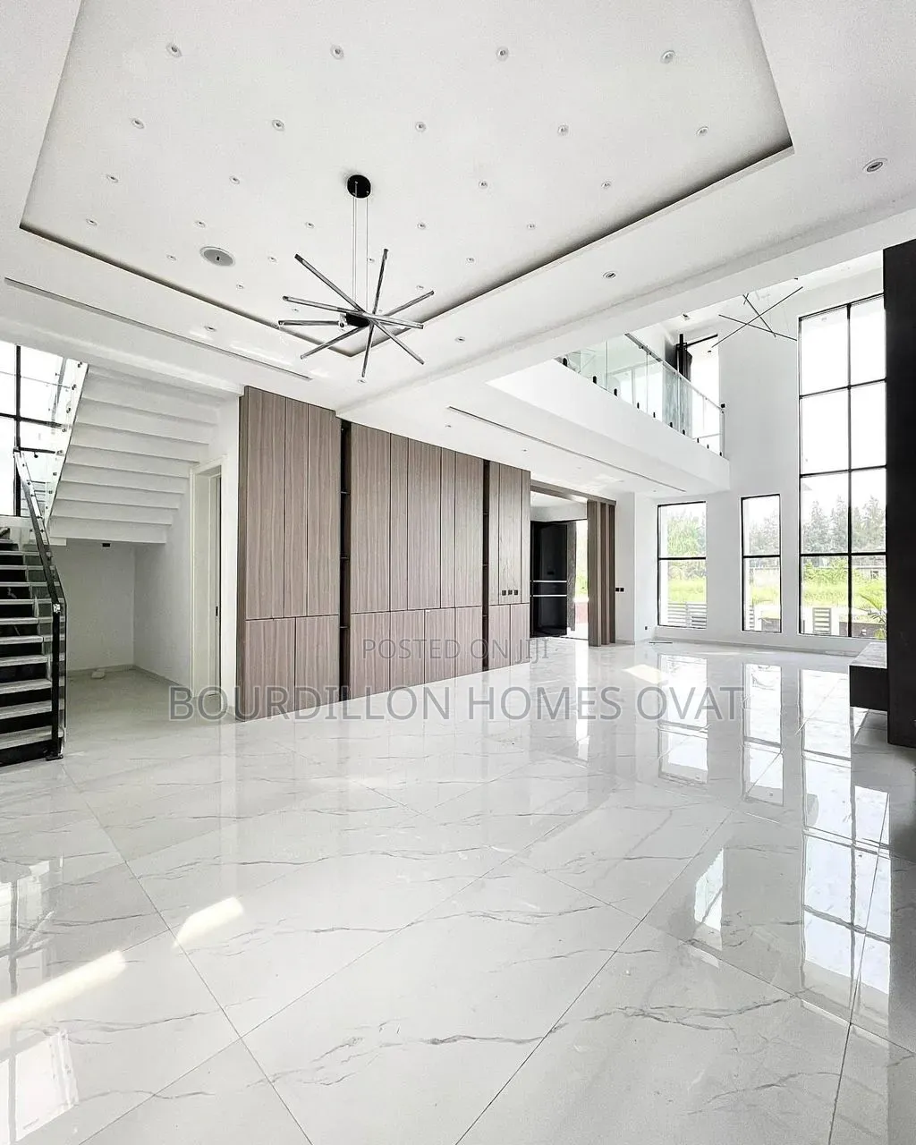 5bdrm Duplex in Megamound Estate for sale in Ikota