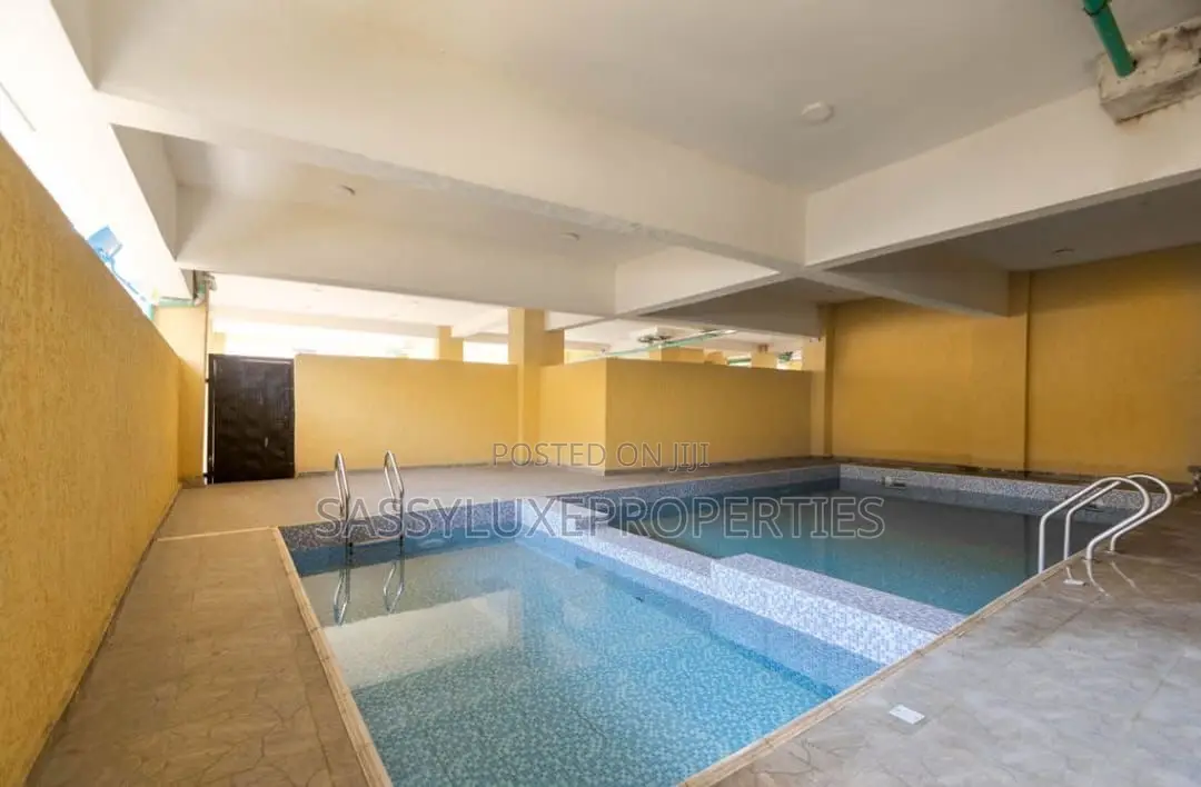 Book This Cozy 2 Bedroom Apartment Ps5 Pool Balcony in Lekki Phase 1