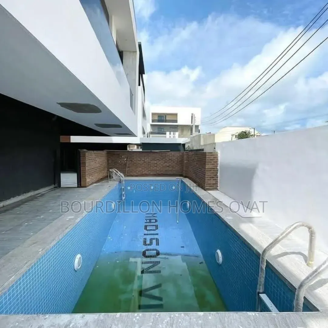 4bdrm Duplex in Lekki Phase 1 for sale in Lekki Phase 1