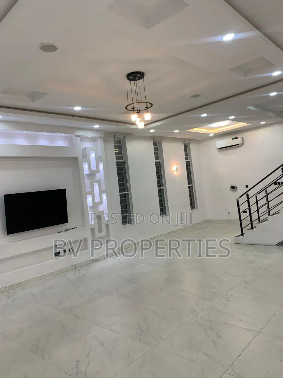 5bdrm Duplex in Osapa london for rent in Osapa london