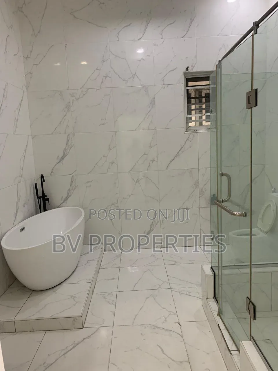 5bdrm Duplex in Osapa london for rent in Osapa london
