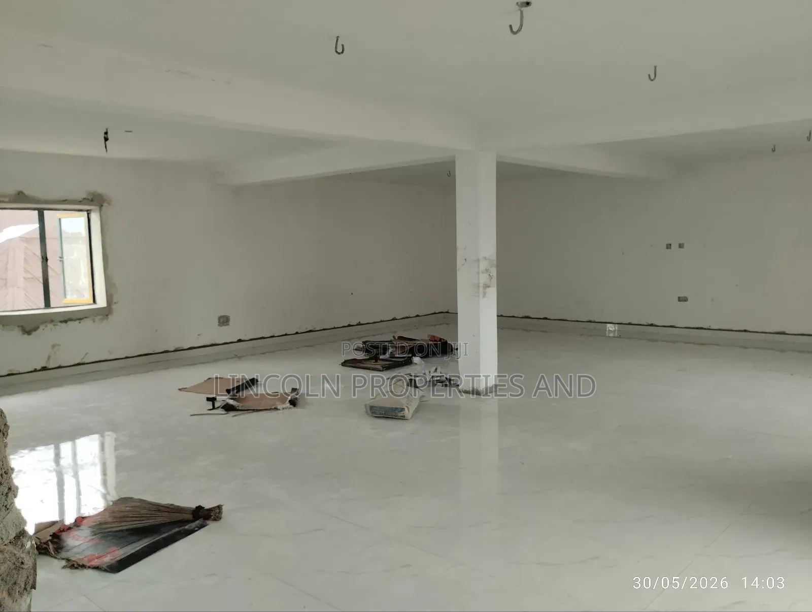 Office Space at Oron Road by Plaza | 2.5m 3m Respectively in Uyo
