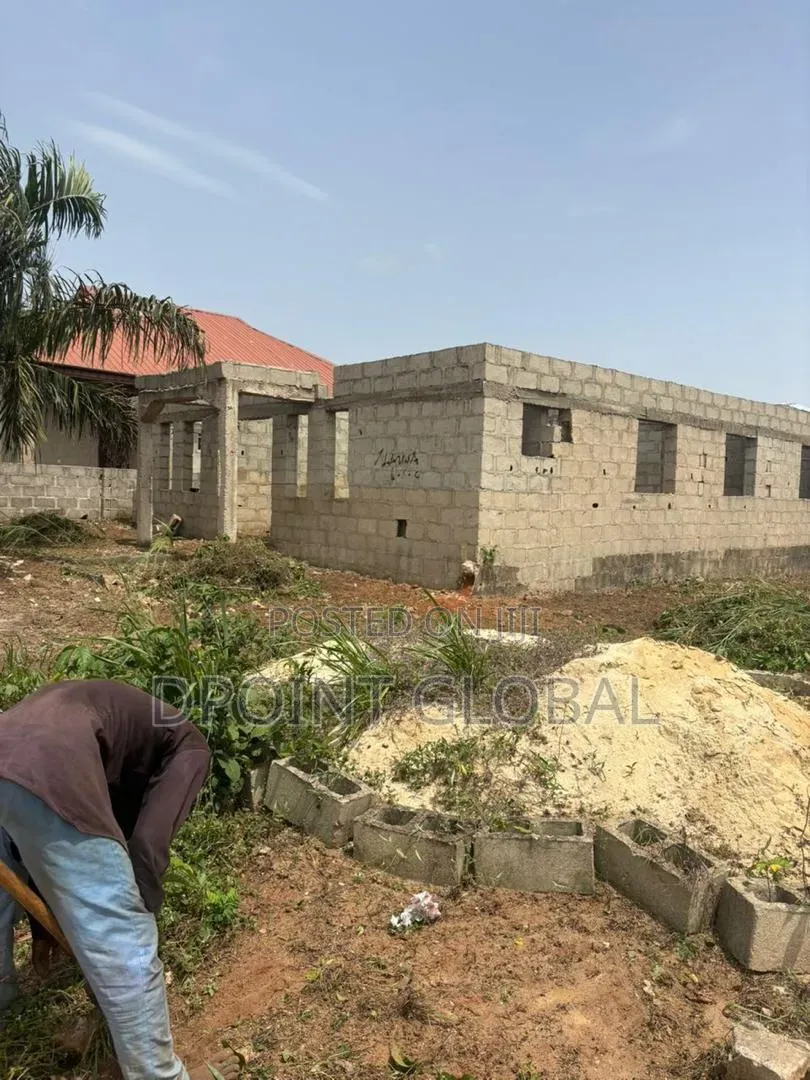 3bdrm Bungalow in Not Estate At The, Ijede / Ikorodu for sale in Ijede / Ikorodu