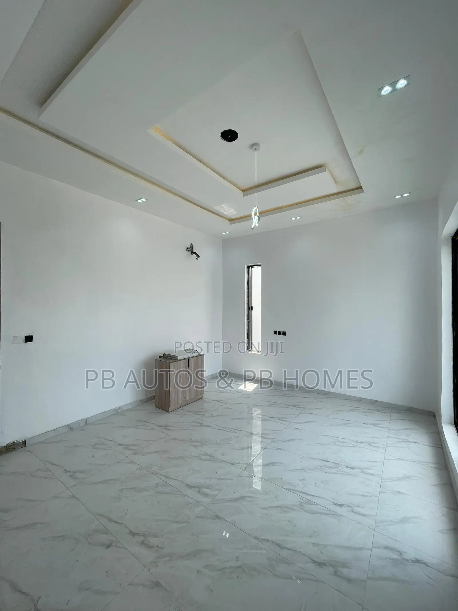 4bdrm Duplex in Chevron for sale in Chevron