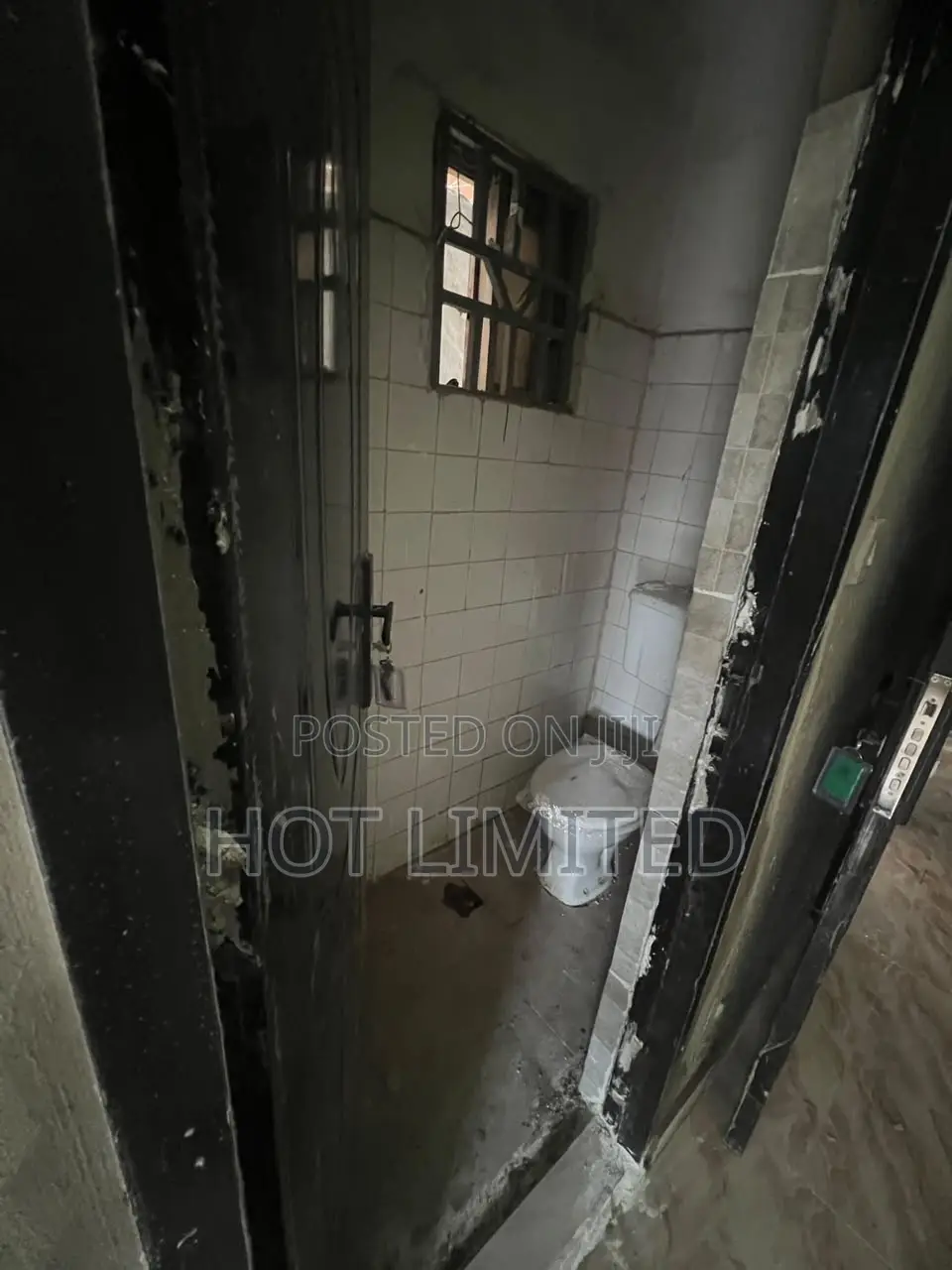 2bdrm Block of Flats in Pen Cinema for rent in Pen Cinema