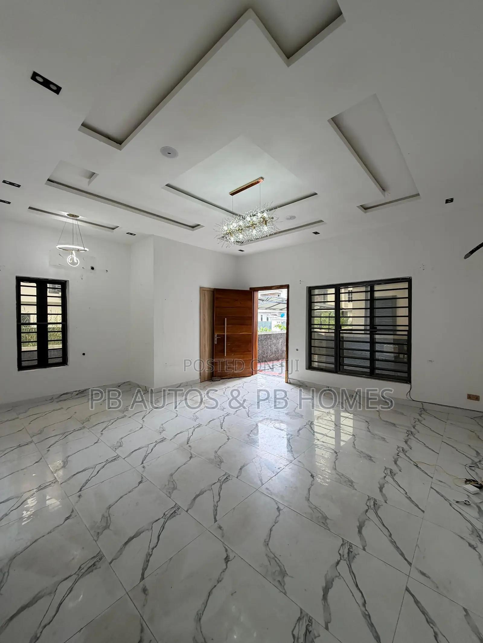 4bdrm Duplex in Lekki for sale in Lekki