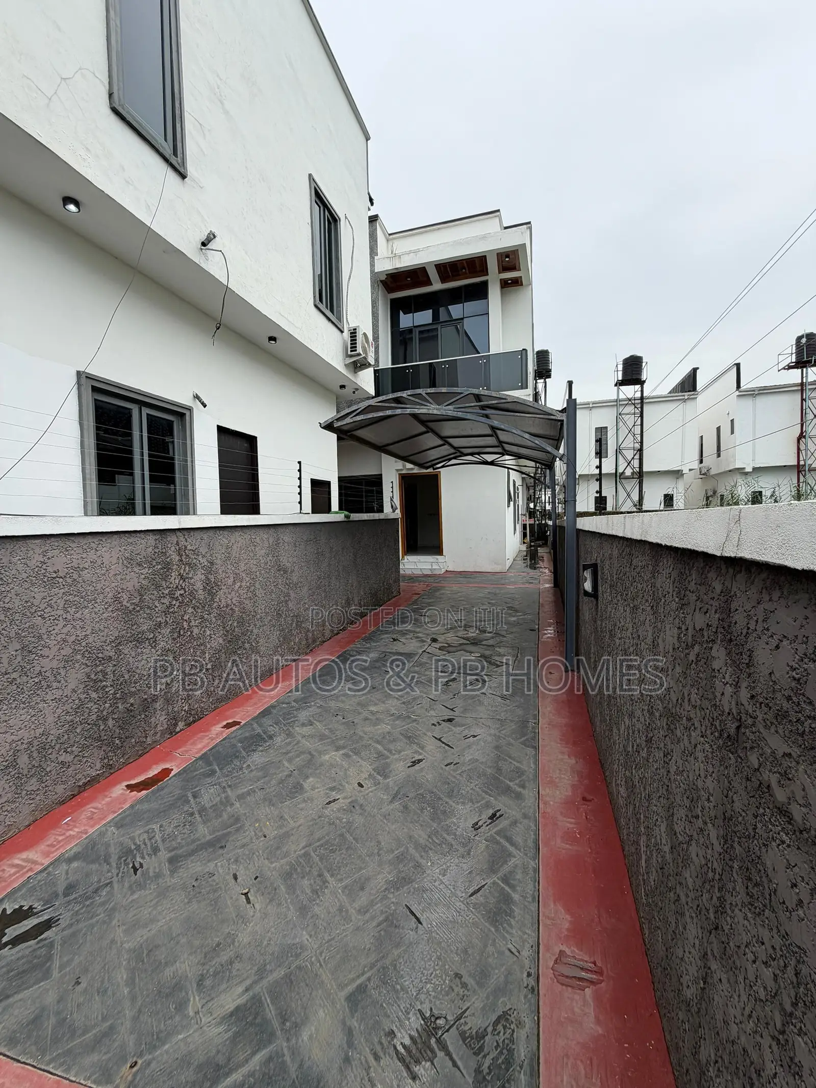 4bdrm Duplex in Lekki for sale in Lekki