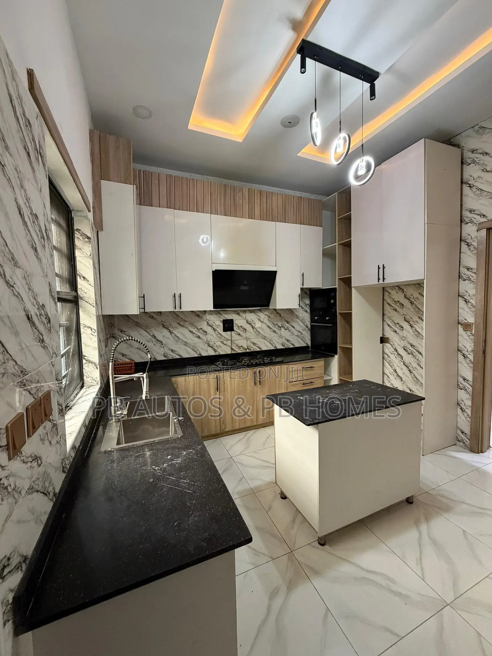 4bdrm Duplex in Lekki for sale in Lekki