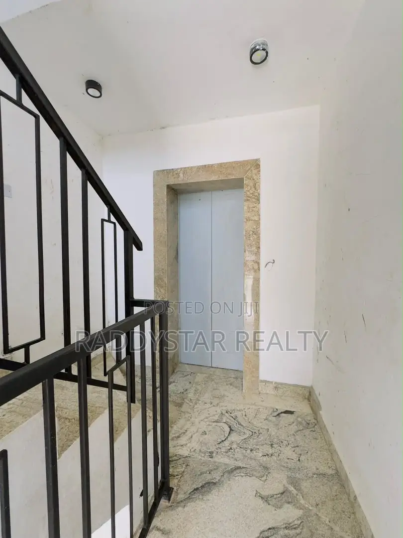 3bdrm Apartment in Ikeja for sale in Ikeja