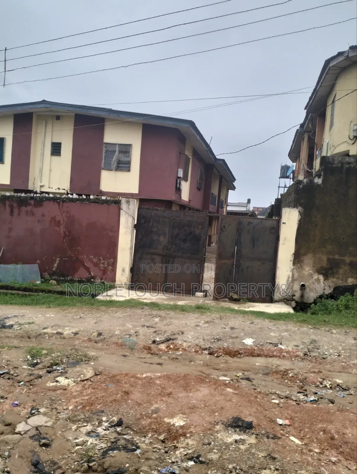 3bdrm Block of Flats in Agodo Ikotun Egbe for sale in Egbe / Ikotun/Igando