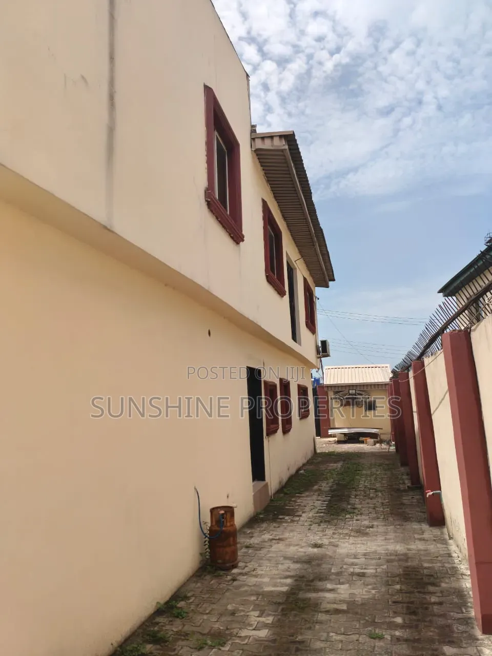 Furnished 6bdrm Duplex in VGC / Ajah for sale in VGC / Ajah