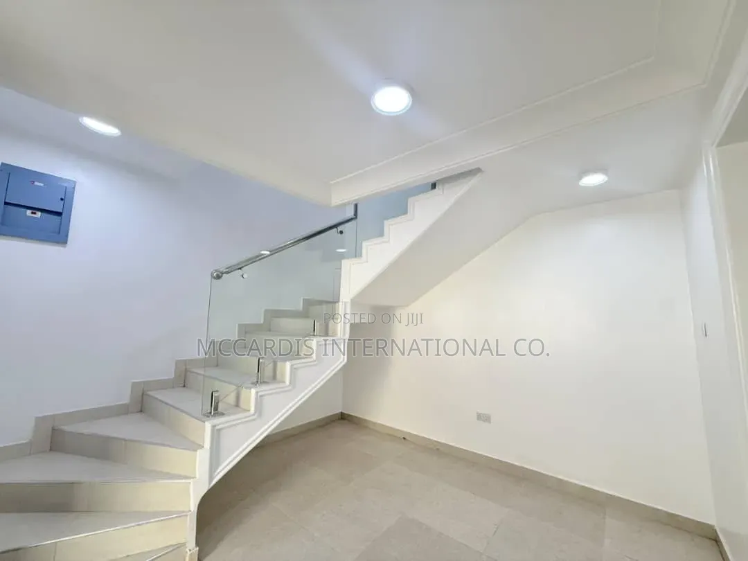 5bdrm Duplex in Banana Island Estate for rent in Banana Island