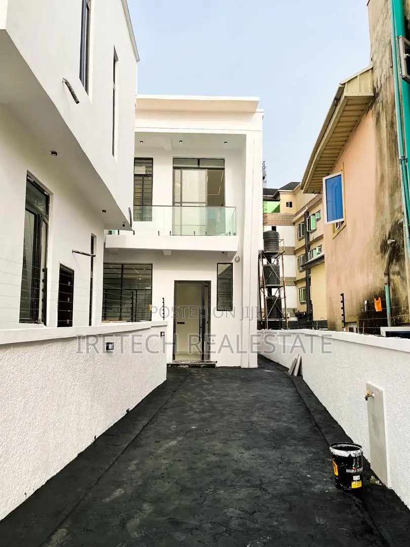 4bdrm Duplex in Ajah By Blenco, Sangotedo for sale in Sangotedo