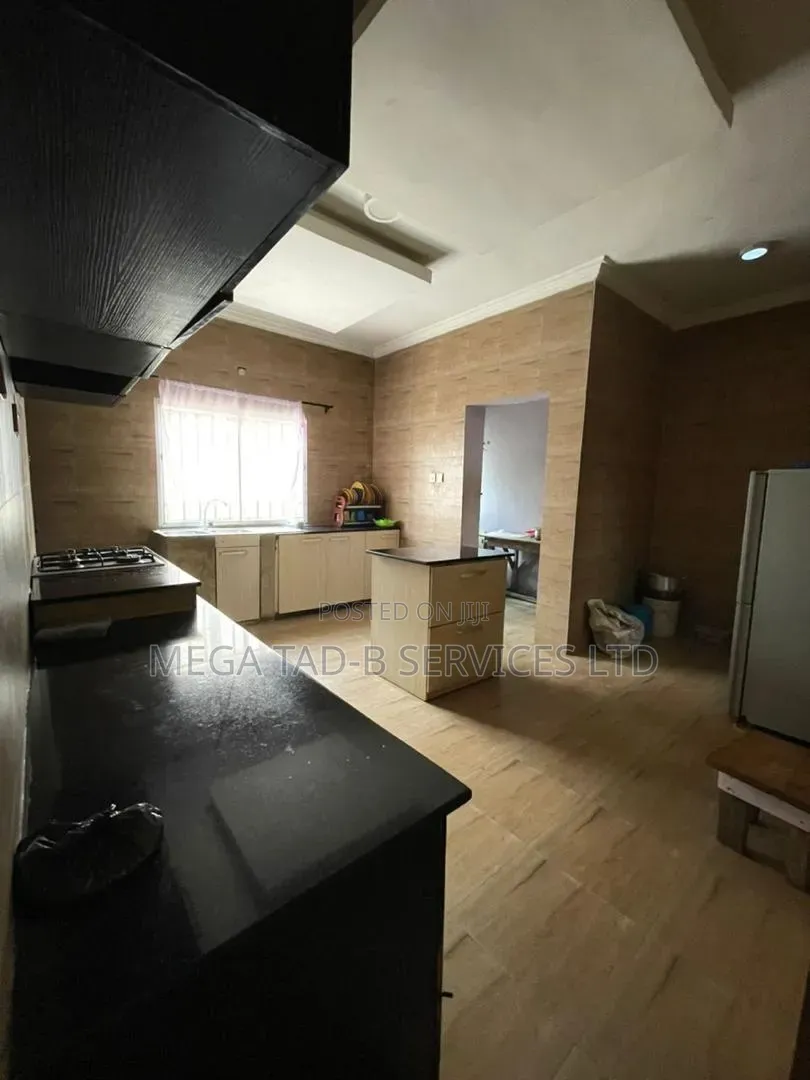 4bdrm Duplex in Magboro Berger for sale in Berger