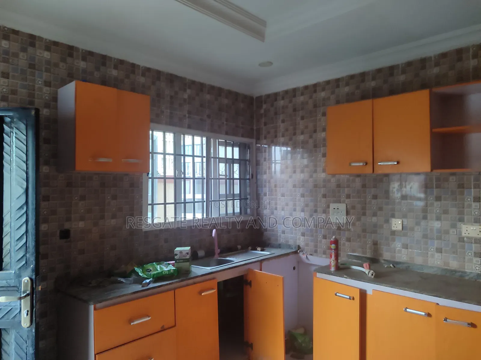 3bdrm Bungalow in Emmanuel Estate, Ibadan for rent in Ibadan