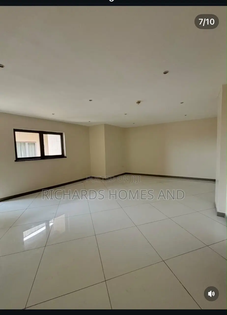 4bdrm Penthouse in Ahmadu Bello Way for rent in Ahmadu Bello Way