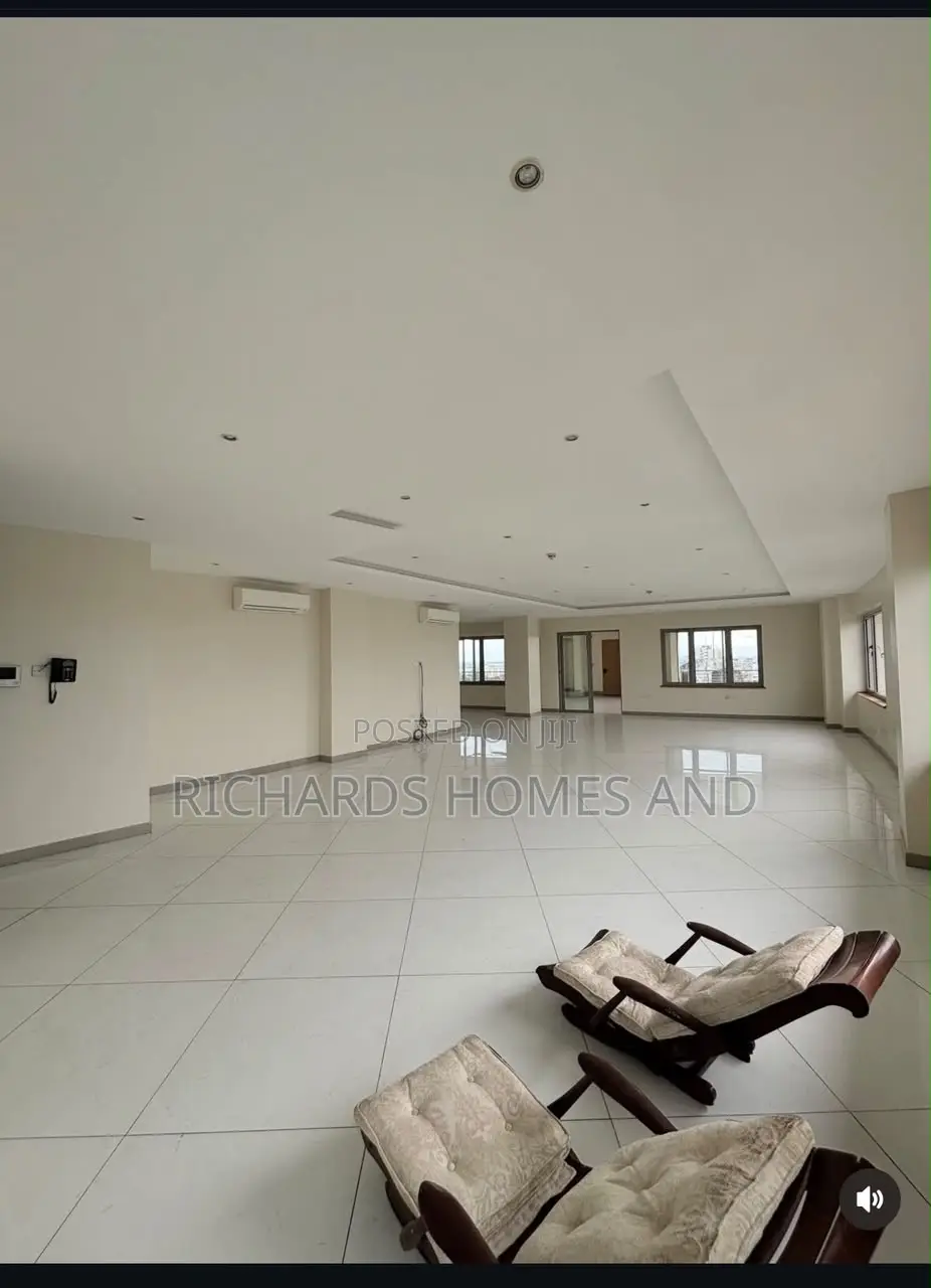 4bdrm Penthouse in Ahmadu Bello Way for rent in Ahmadu Bello Way