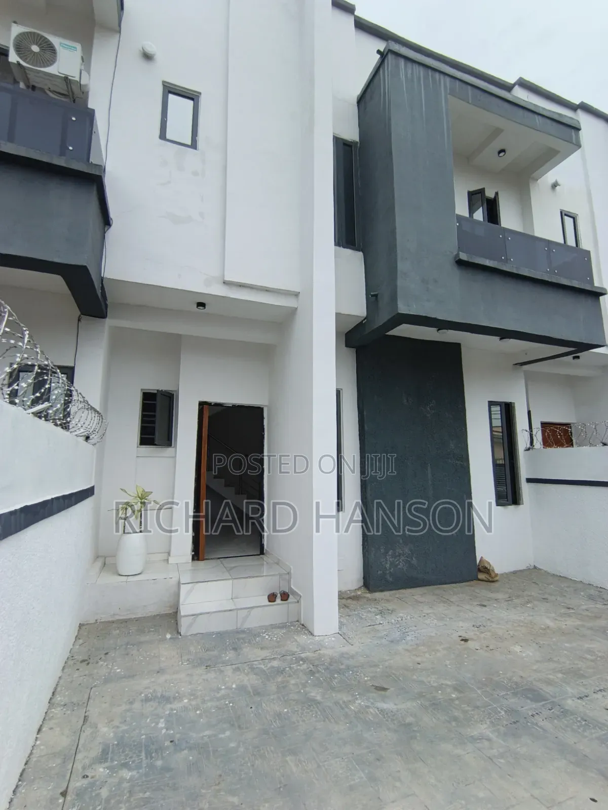 4bdrm Duplex in Paul St, Sangotedo for sale in Sangotedo