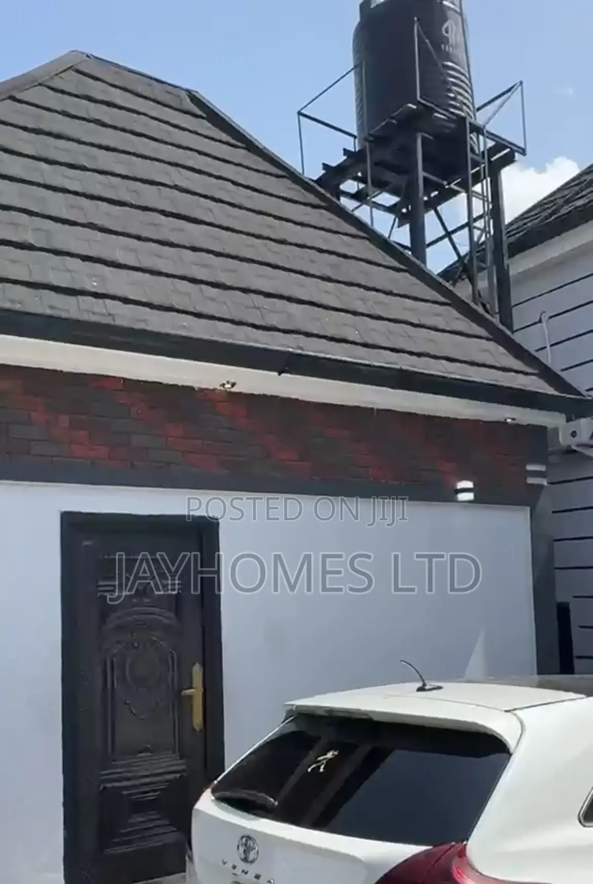 Furnished 4bdrm Duplex in Back Of Specialist, Oshimili South for sale in Oshimili South