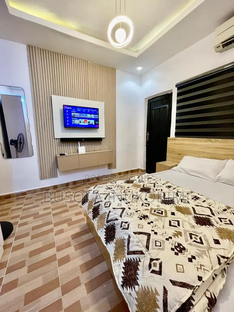 Classic Studio Service Apartment Yaba in Sabo / Yaba