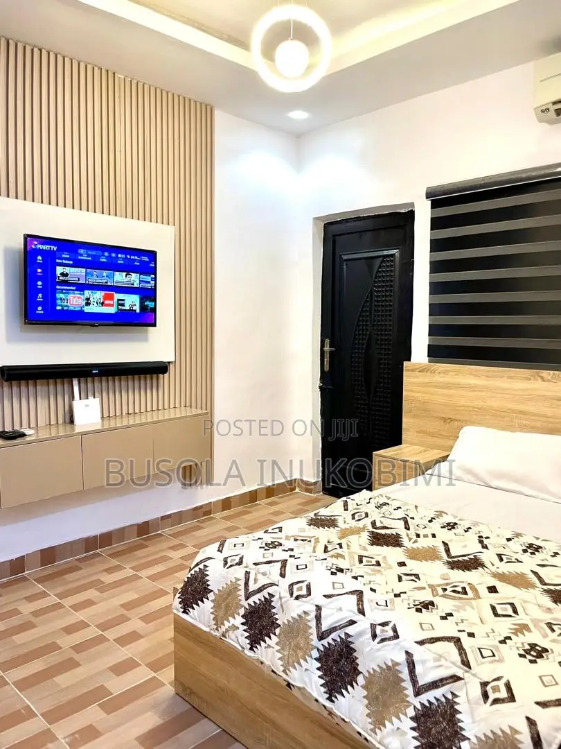 Classic Studio Service Apartment Yaba in Sabo / Yaba