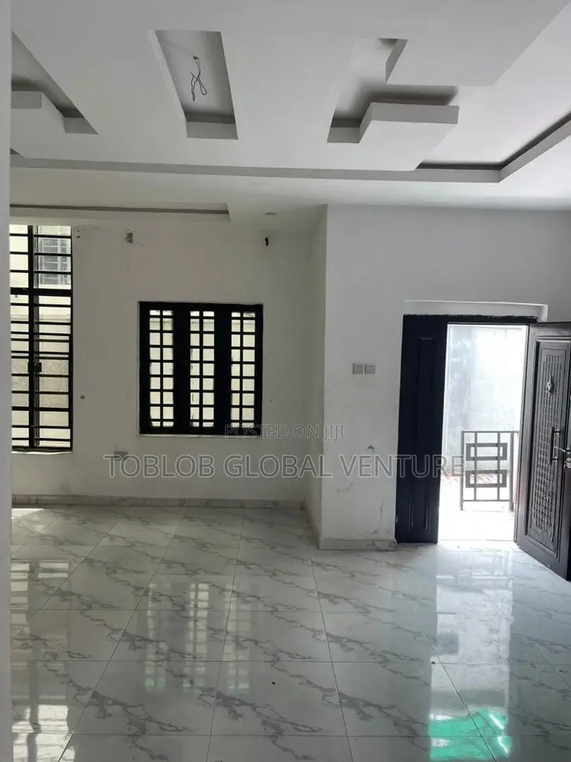 4bdrm Duplex in Kolapo Ishola, Akobo for rent in Akobo