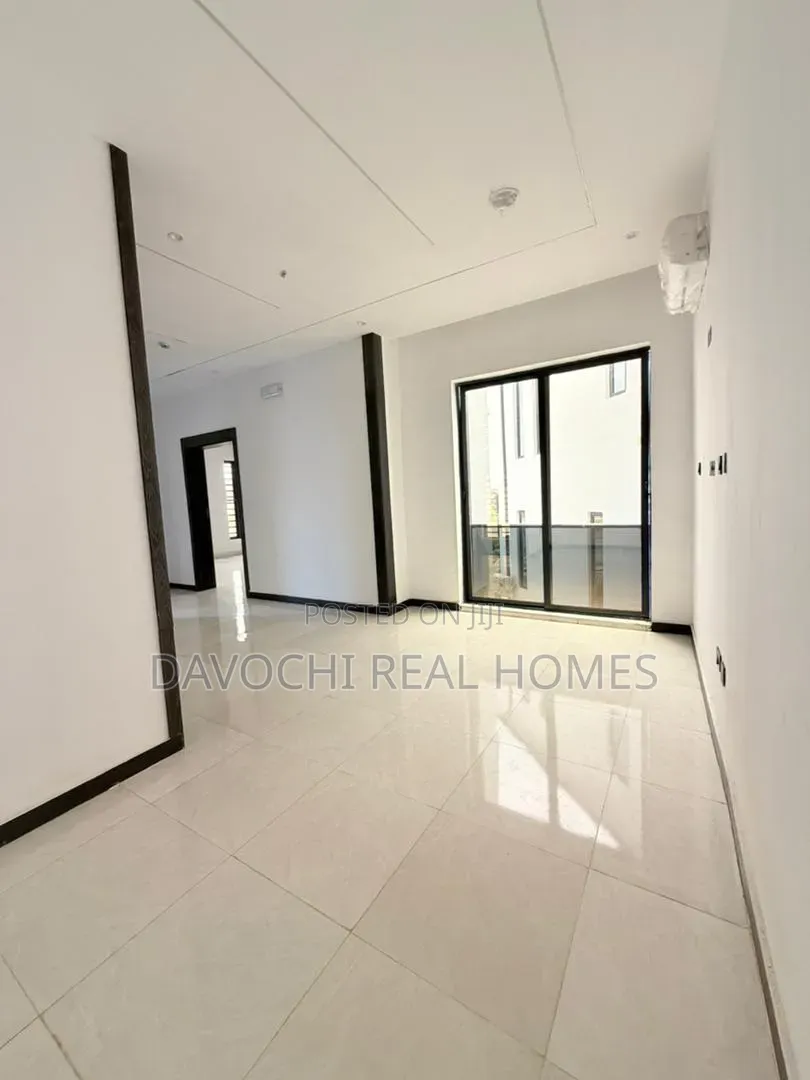 5bdrm Duplex in GRA Phase 1 for sale in GRA Phase 1