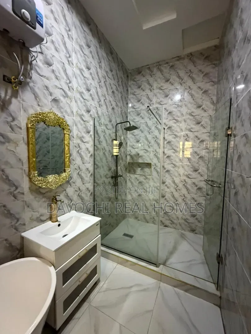 4bdrm Duplex in Lekki Phase 1 for sale in Lekki Phase 1