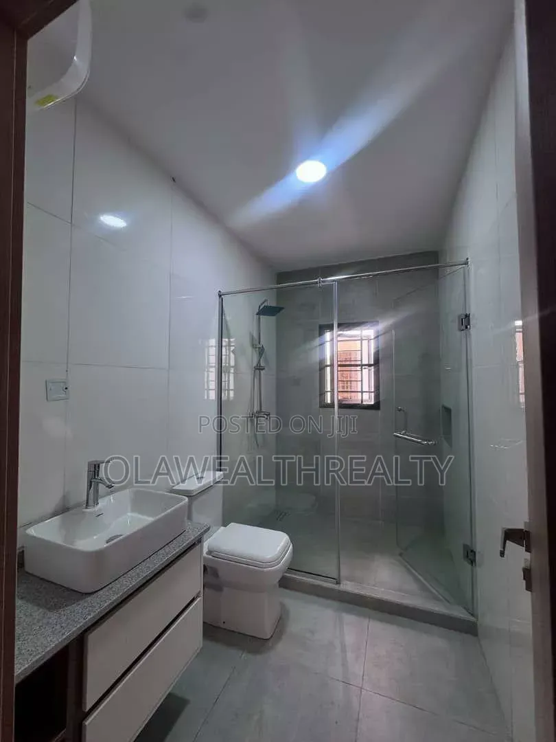 4bdrm Duplex in Guzape District for sale in Guzape District