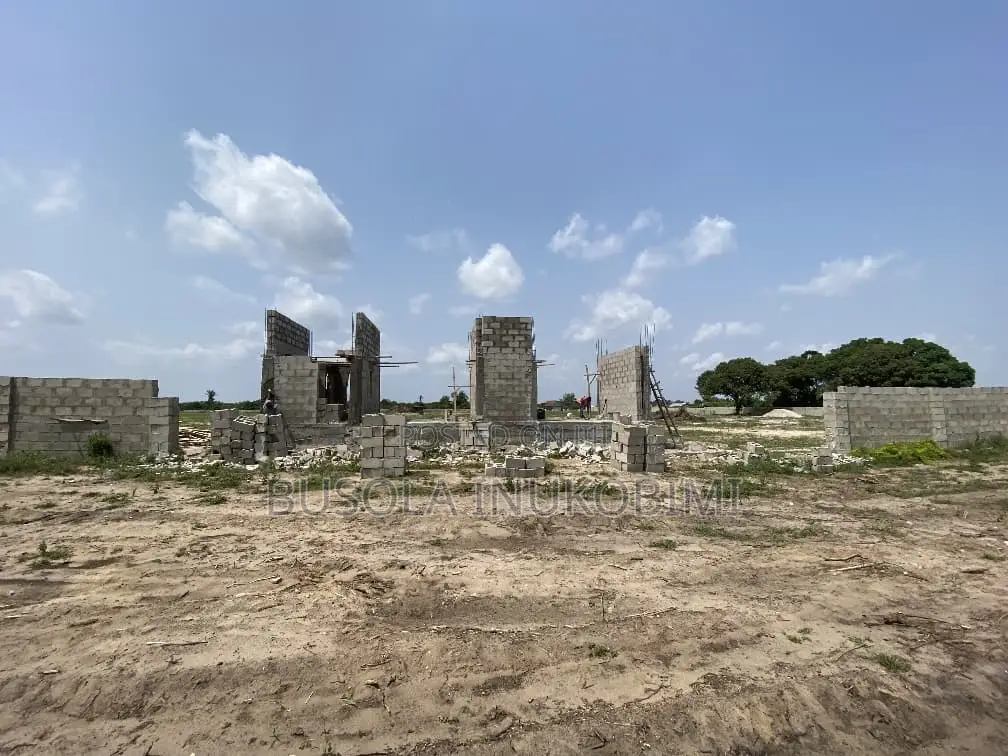 Residential Plots of Land for Sale in Elerangbe Off Lekkiepexpressway in Elerangbe