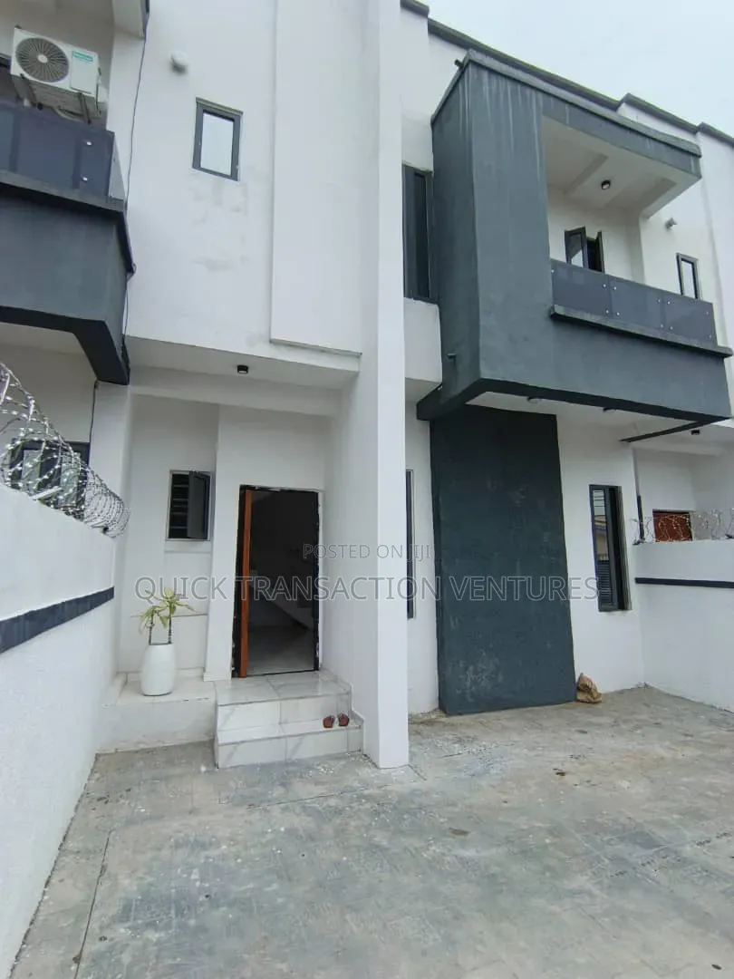 4bdrm Duplex in United Estate, Sangotedo for sale in Sangotedo