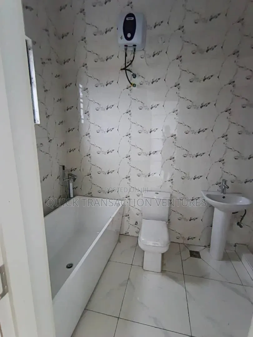 4bdrm Duplex in United Estate, Sangotedo for sale in Sangotedo