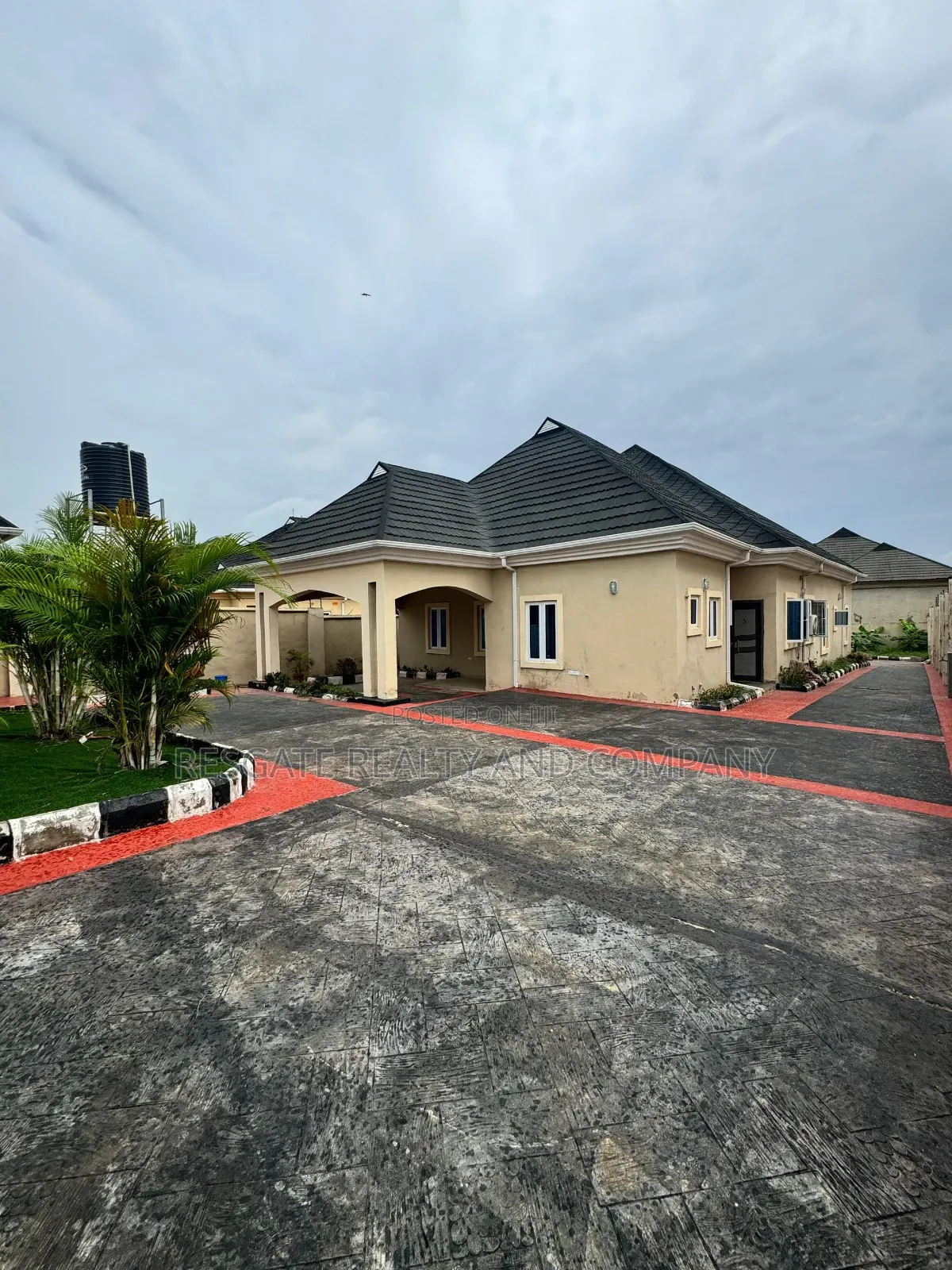 3bdrm Bungalow in Kolapo Ishola Gra, Ibadan for rent in Ibadan