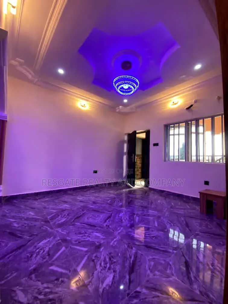 2bdrm Block of Flats in Ring Road Ibadan for rent in Ibadan