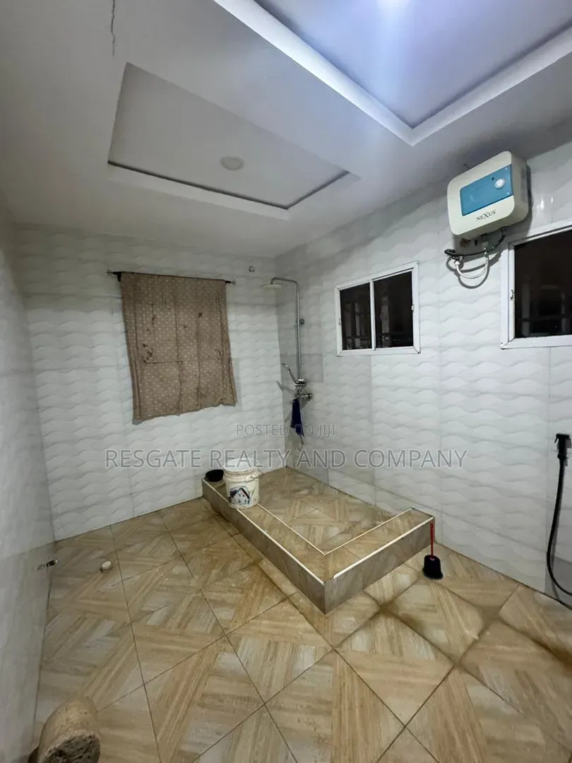 5bdrm Duplex in Okebadan Estat, Ibadan for rent in Ibadan