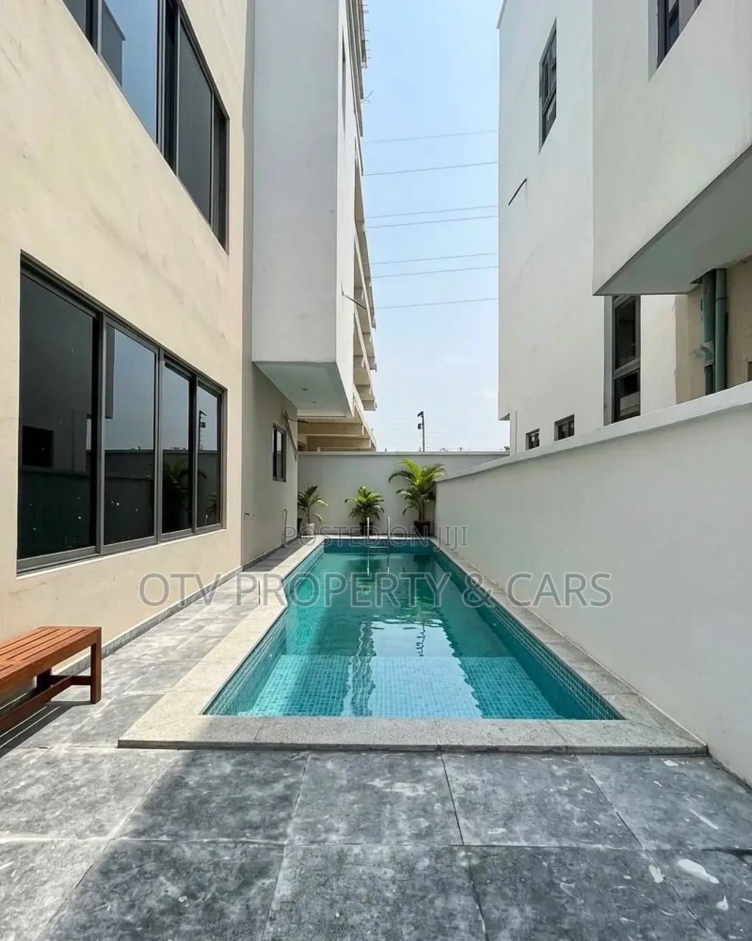 5bdrm Duplex in Banana Island for sale in Banana Island