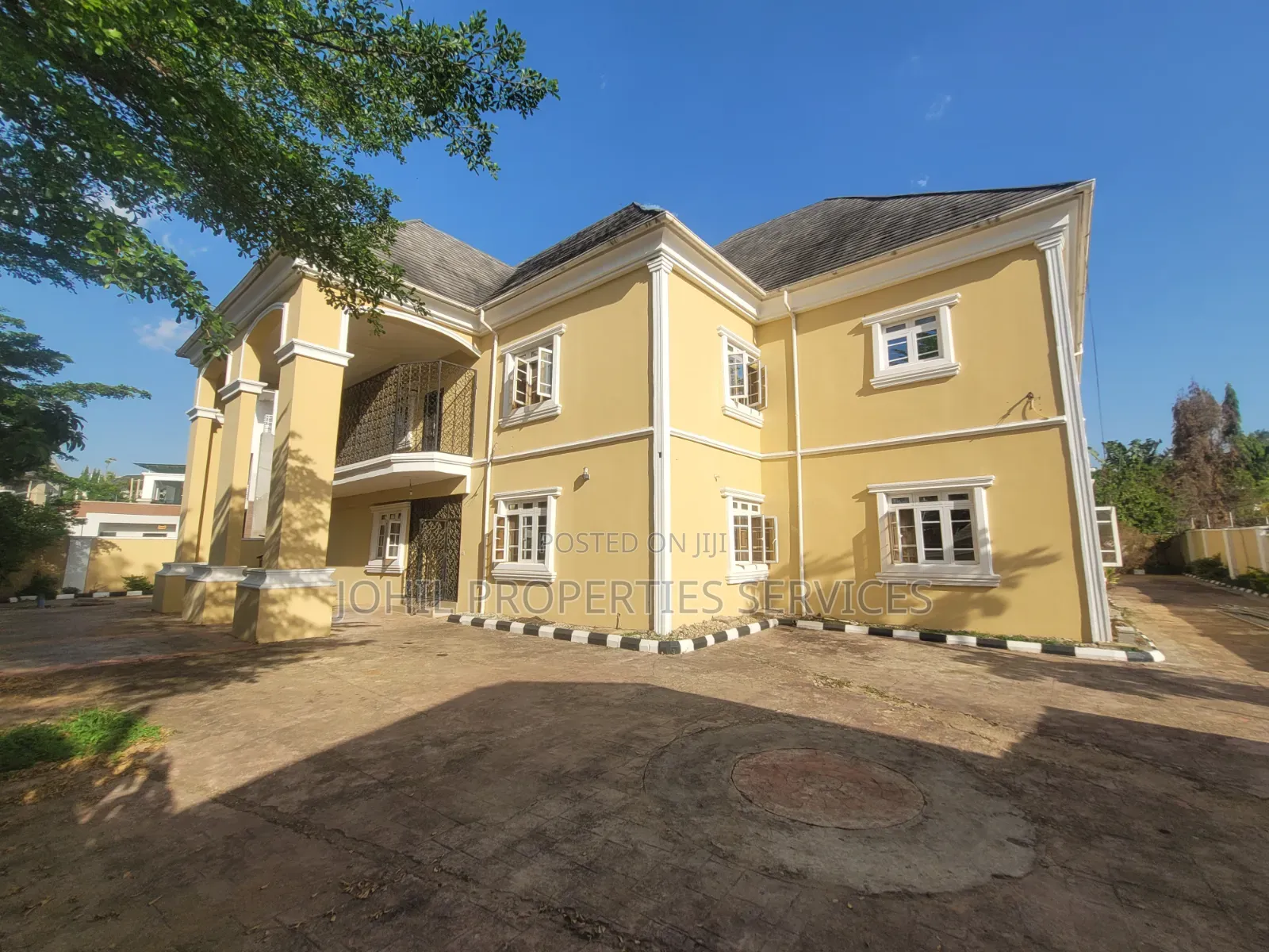 8bdrm Duplex in Guzape District for rent in Guzape District