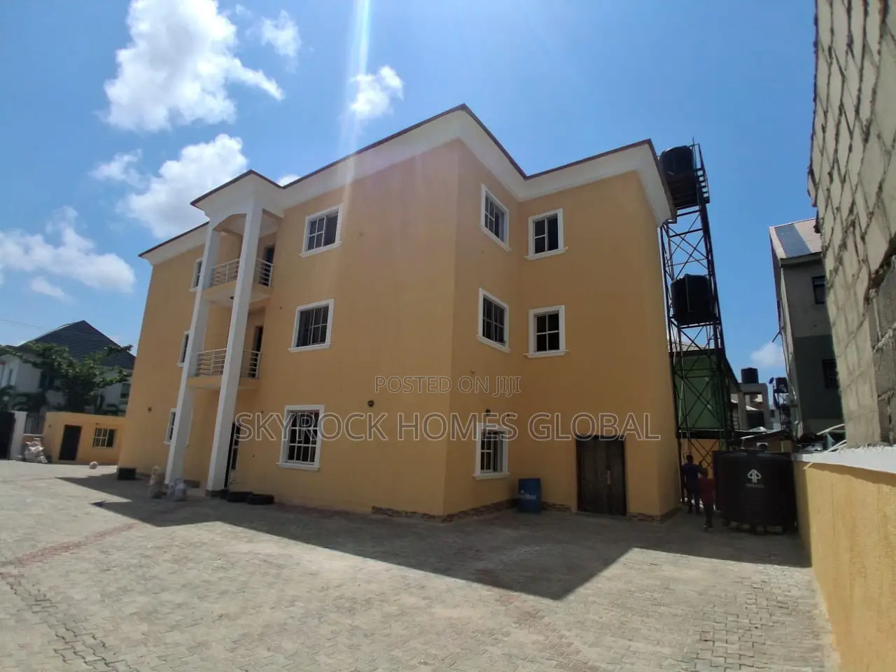 3bdrm Block of Flats in Agungi for rent in Agungi