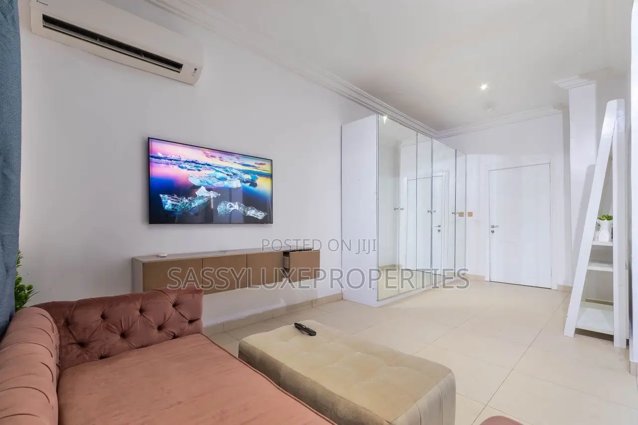 Cozy 3 Bedroom With Pool,Gym,Snooker,Ps5,Minimart in Lagos State