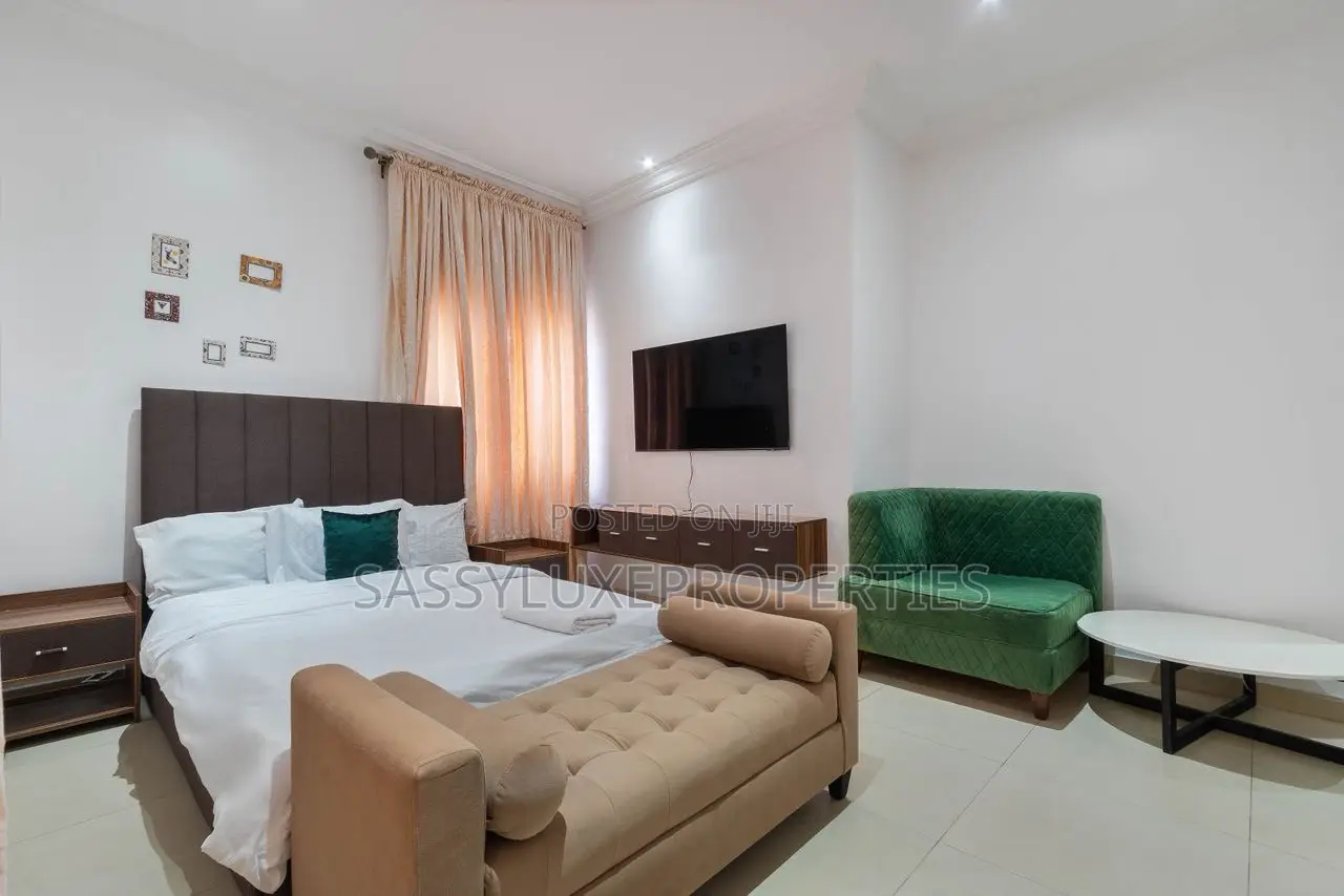 Cozy 3 Bedroom With Pool,Gym,Snooker,Ps5,Minimart in Lagos State