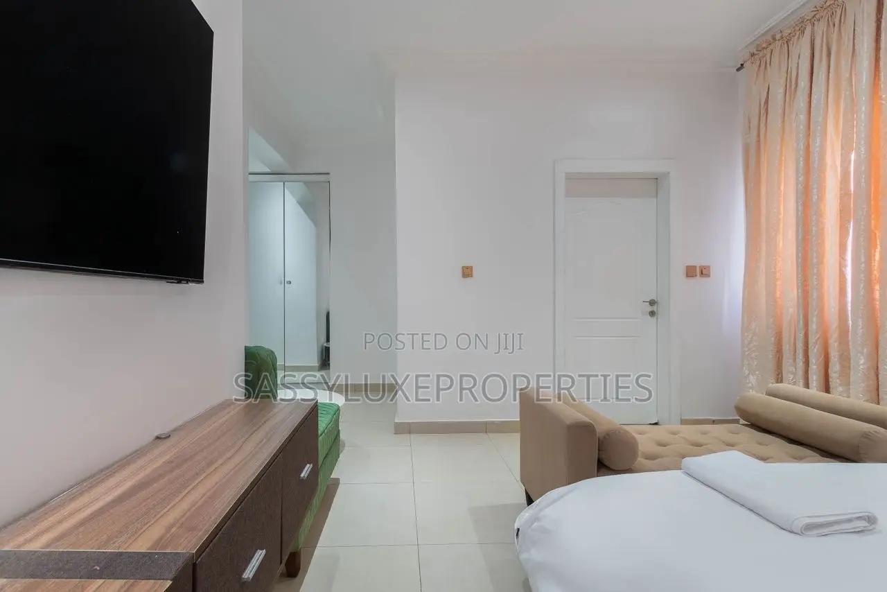 Cozy 3 Bedroom With Pool,Gym,Snooker,Ps5,Minimart in Lagos State