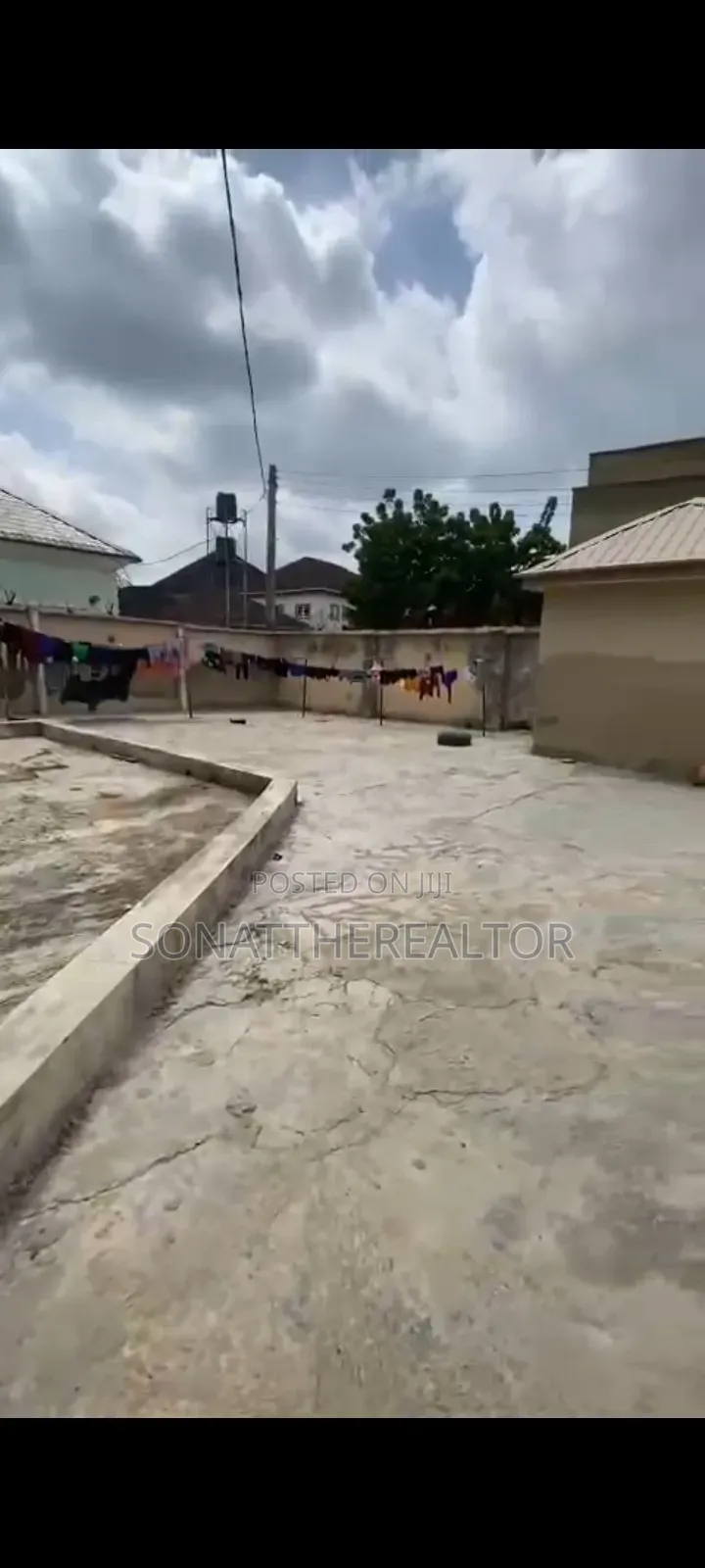 300sqm Cutout Land for Sale Oluyole Estate, Ibadan in Oluyole Estate