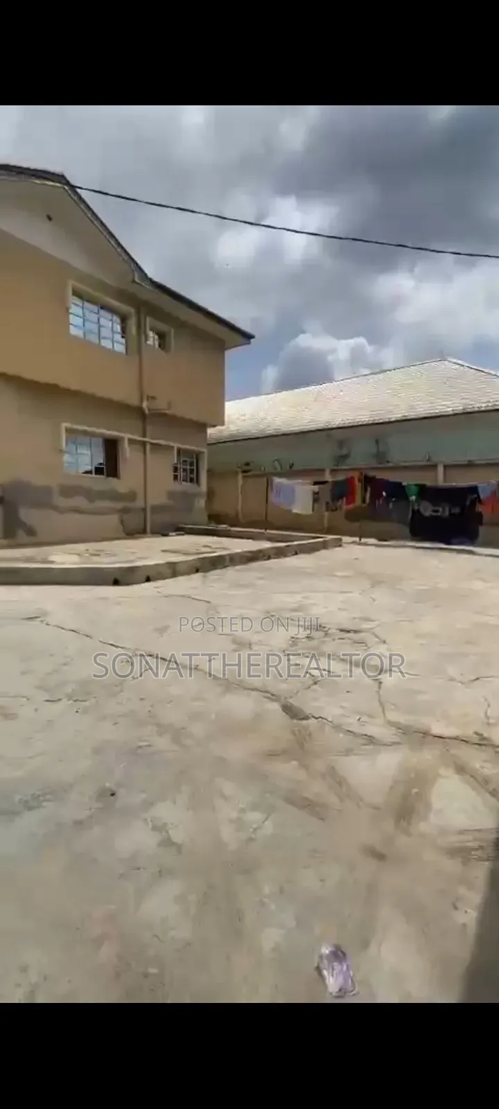 300sqm Cutout Land for Sale Oluyole Estate, Ibadan in Oluyole Estate