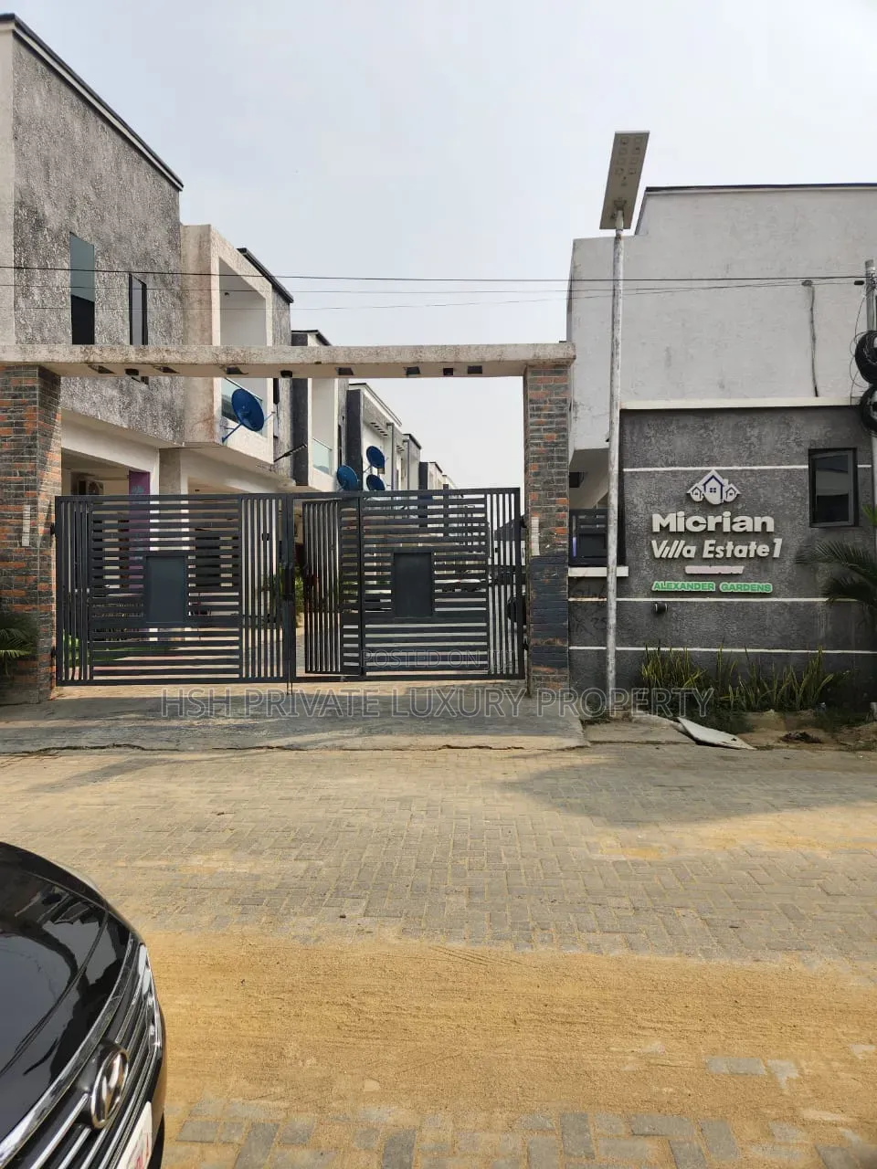 Furnished 4bdrm Duplex in Harris Drive, Peninsula Estate for sale in Peninsula Estate