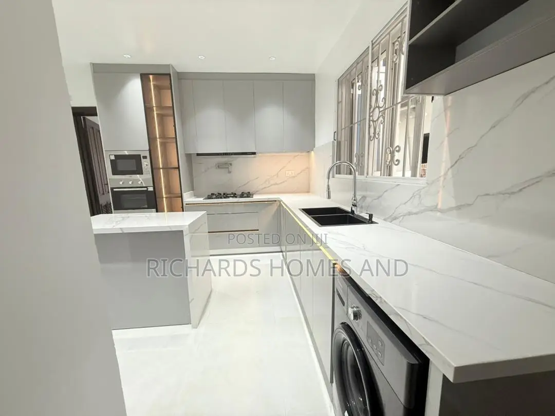 5bdrm Duplex in Banana Island for rent in Banana Island