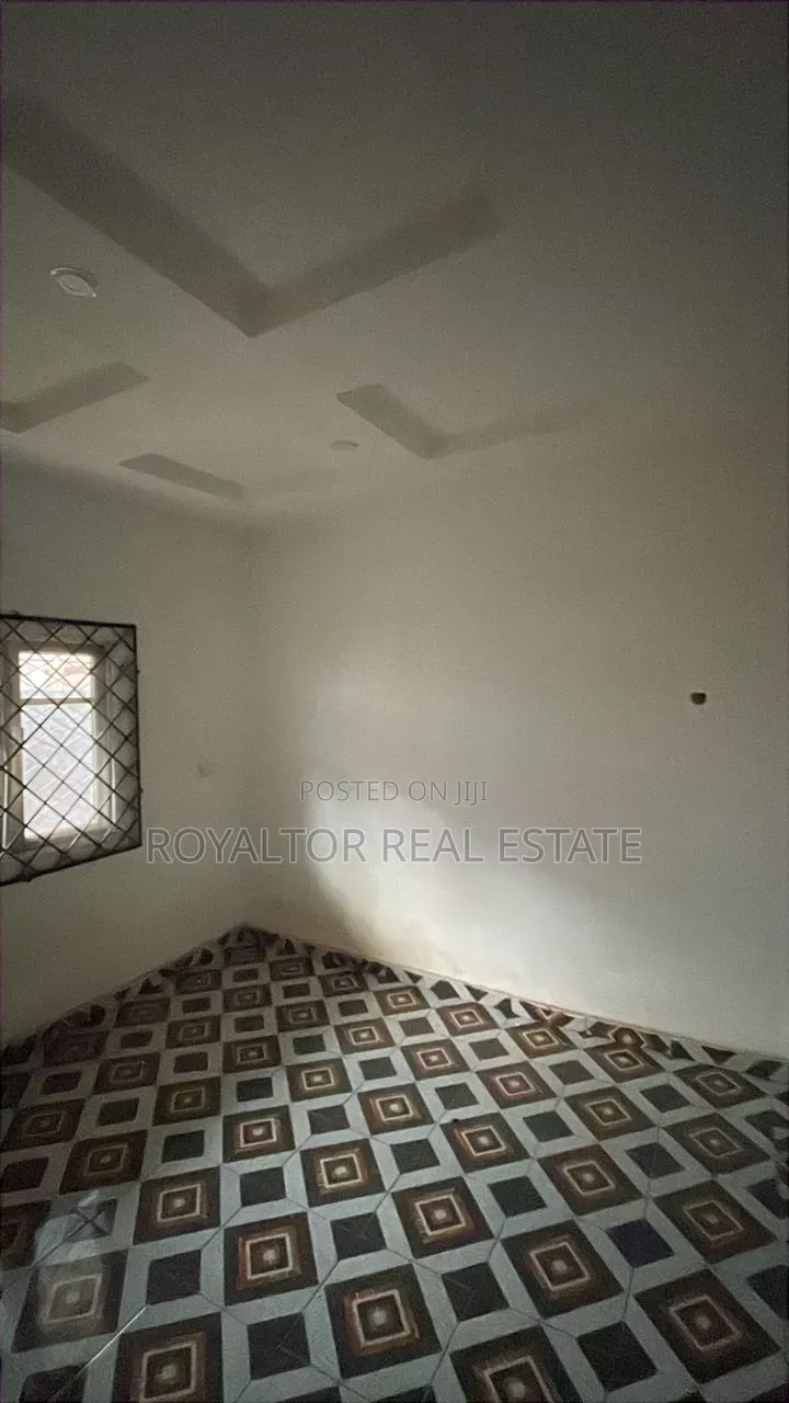 1bdrm Apartment in Royaltor Real Estate, Benin City for rent in Benin City