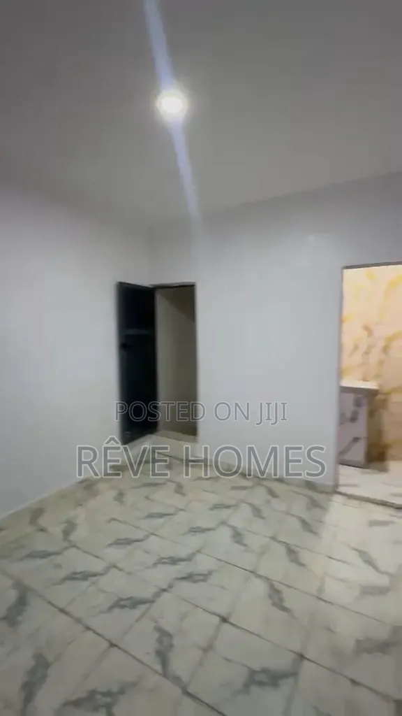 Mini Flat in Shipeolu, Shomolu / Shomolu for rent in Shomolu / Shomolu